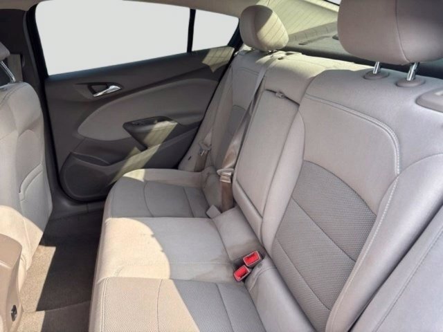 Used 2018 Chevrolet Cruze LT w/ Sun And Sound Package FWD image 36