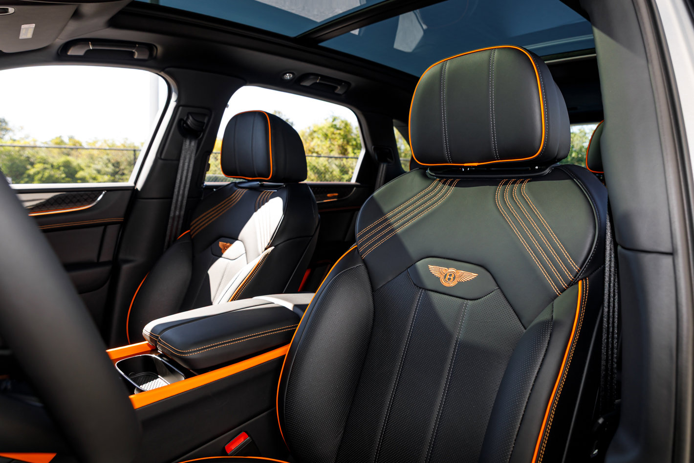 New 2025 Bentley Bentayga image 25