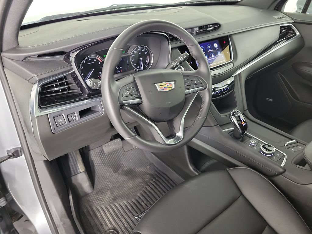 Certified 2024 Cadillac XT6 Luxury w/ LPO, Floor Liner Package FWD image 19