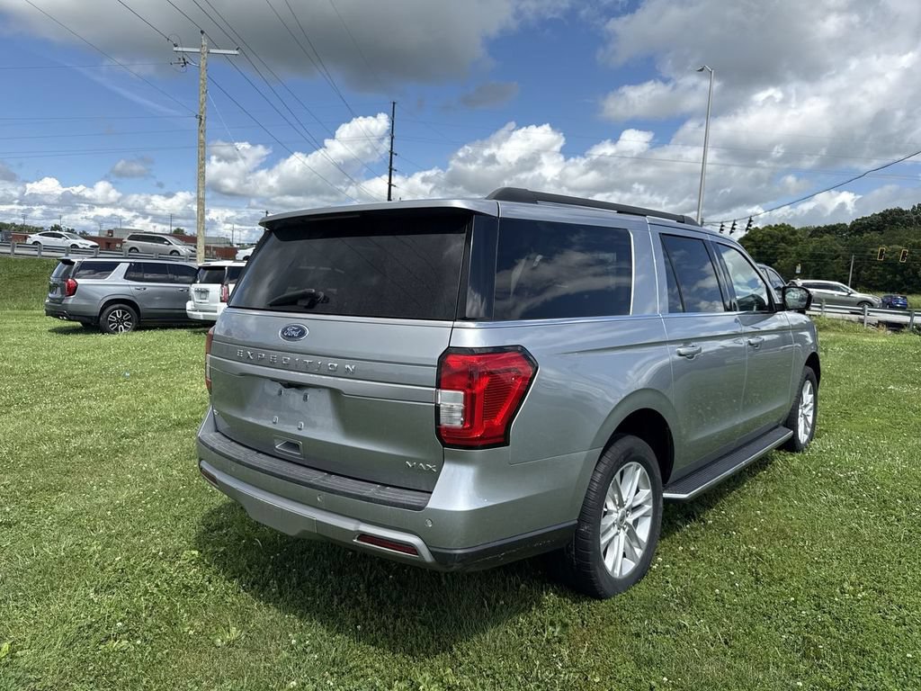 Used 2022 Ford Expedition Max XLT AWD/4WD image 13