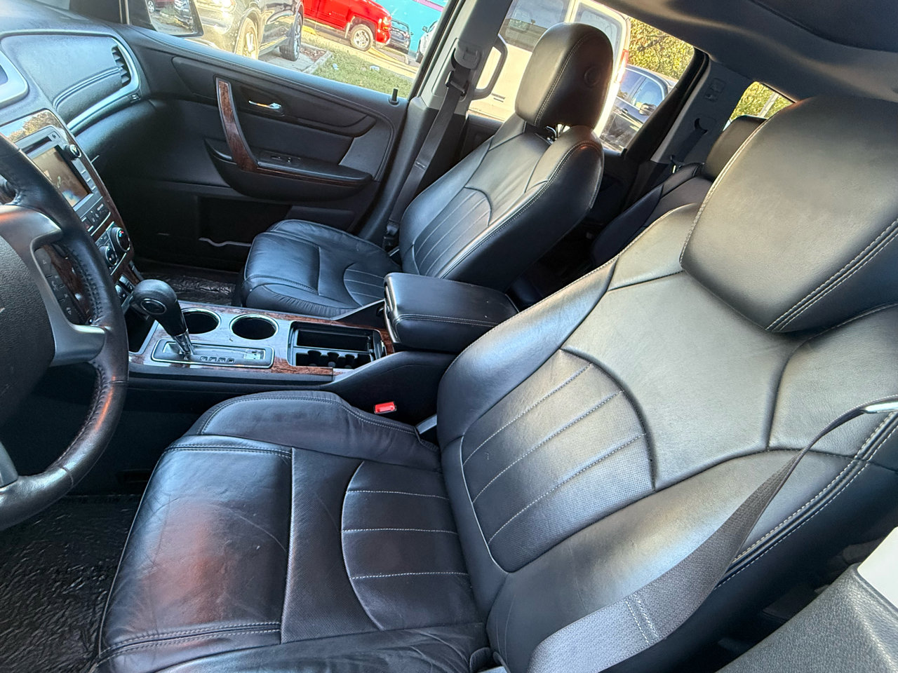 Used 2014 Chevrolet Traverse LTZ w/ LPO, 'HIT The Road' Package image 25