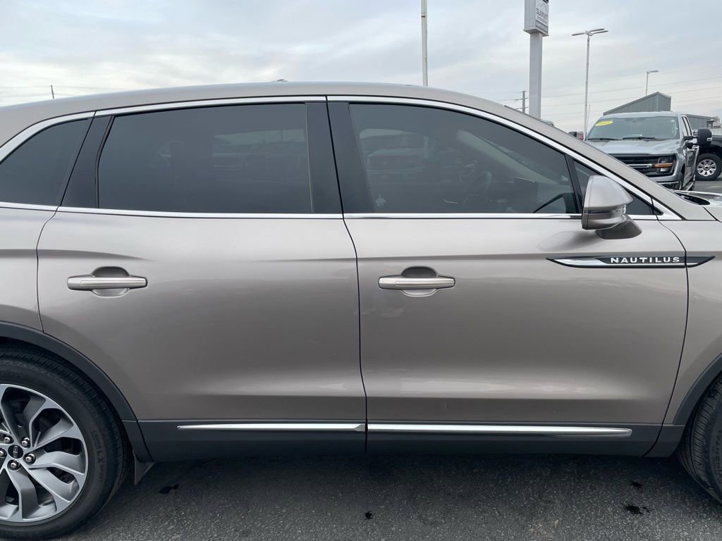 Used 2021 Lincoln Nautilus Reserve w/ Cargo Utility Package image 33