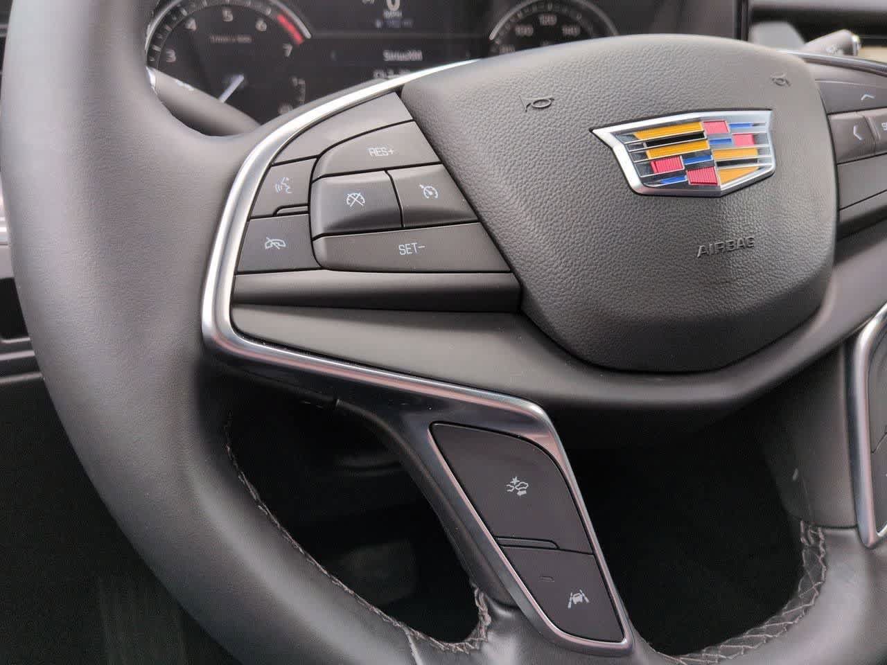 Used 2025 Cadillac XT5 Luxury w/ LPO, Floor Liner Package AWD/4WD image 23