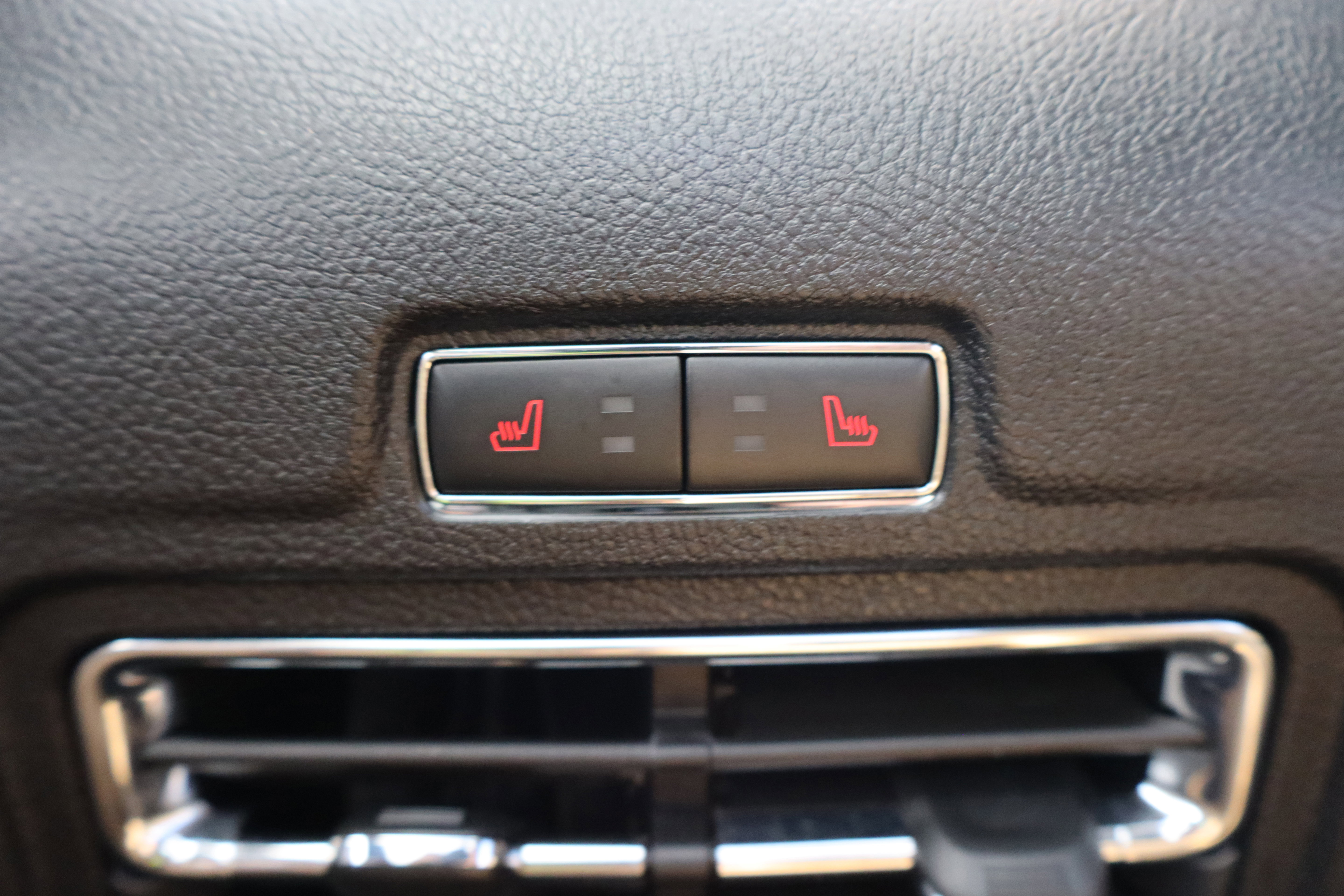 Used 2021 Lincoln Corsair Reserve w/ Equipment Group 201A image 28