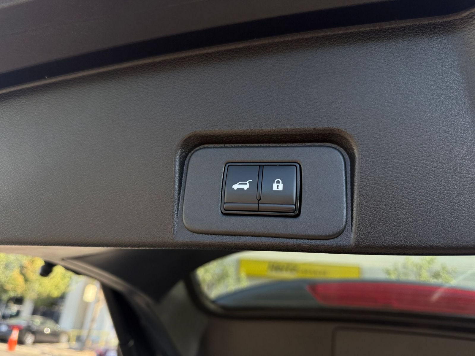 Used 2026 Nissan Rogue SV AWD/4WD image 23