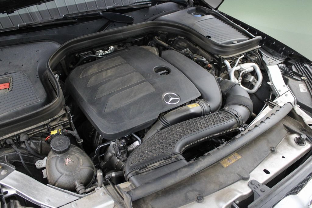 Used 2022 Mercedes-Benz GLC 300 image 41