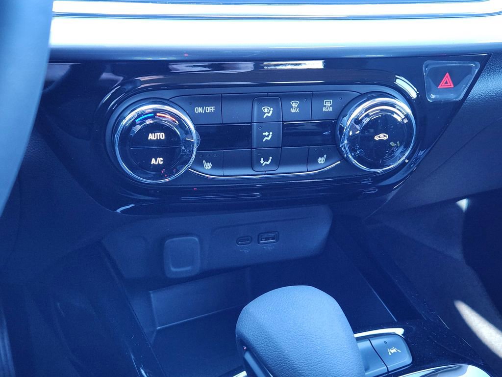 New 2026 Chevrolet Trax LT w/ Driver Confidence Package image 20