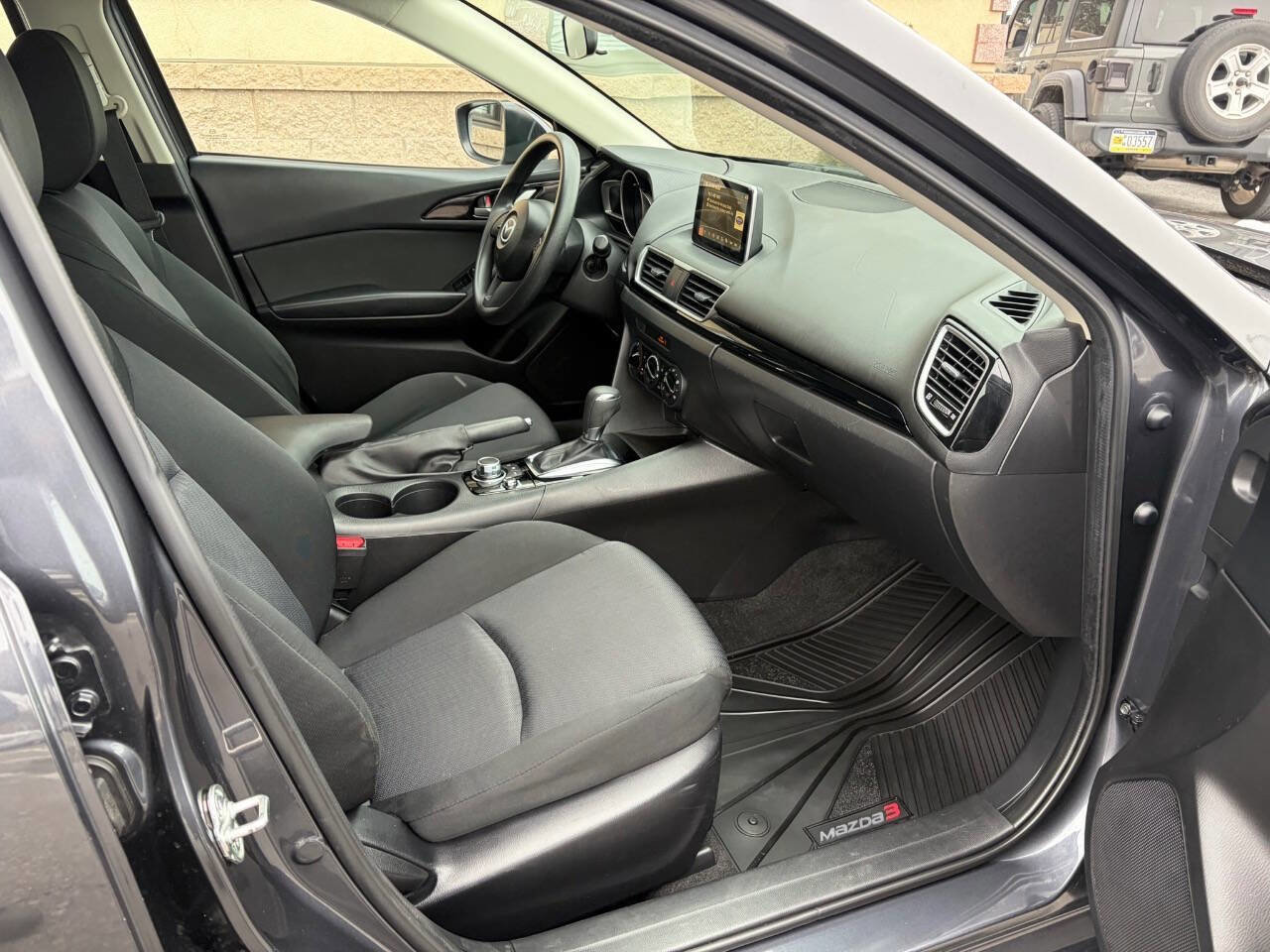 Used 2015 MAZDA MAZDA3 i Sport image 7