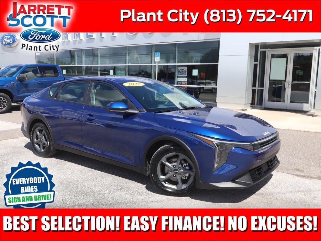 Used 2025 Kia K4 FWD image 1