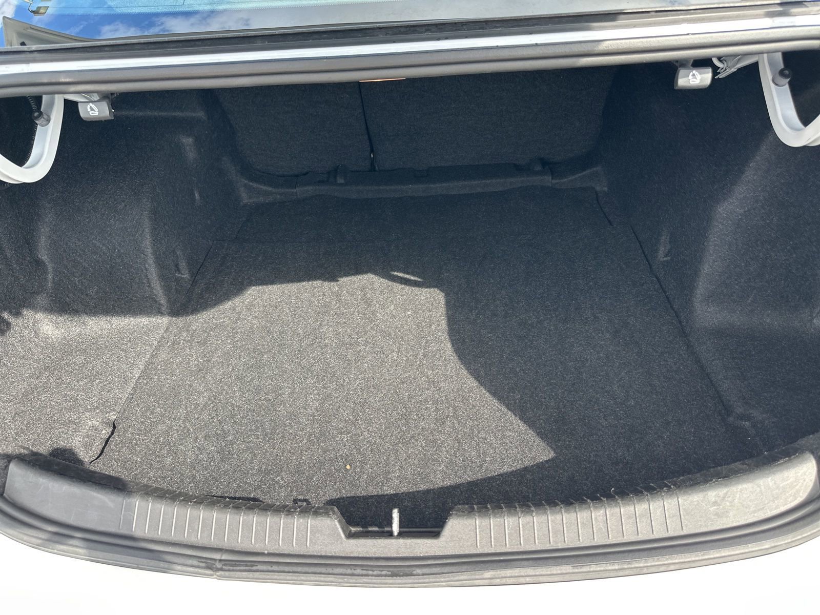 Used 2023 Chevrolet Malibu LT image 14