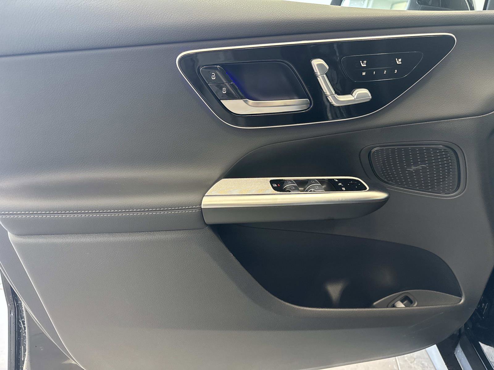 New 2026 Mercedes-Benz GLC 300 image 17