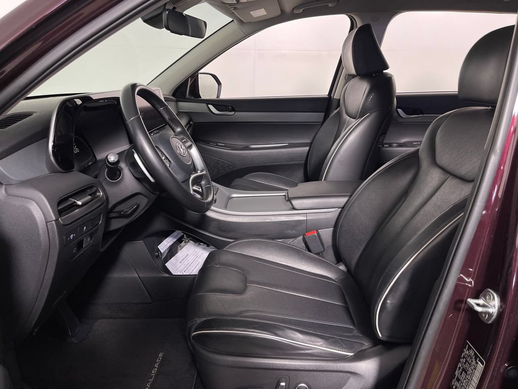 Used 2023 Hyundai Palisade SEL FWD image 12