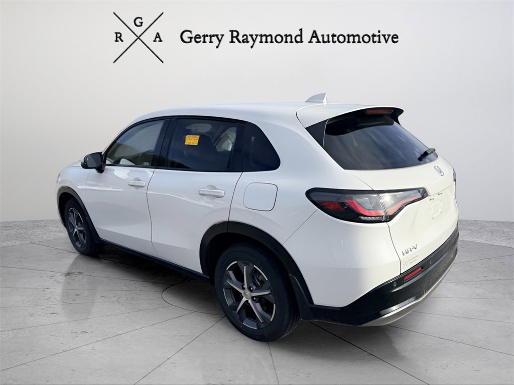Used 2023 Honda HR-V EX-L image 4