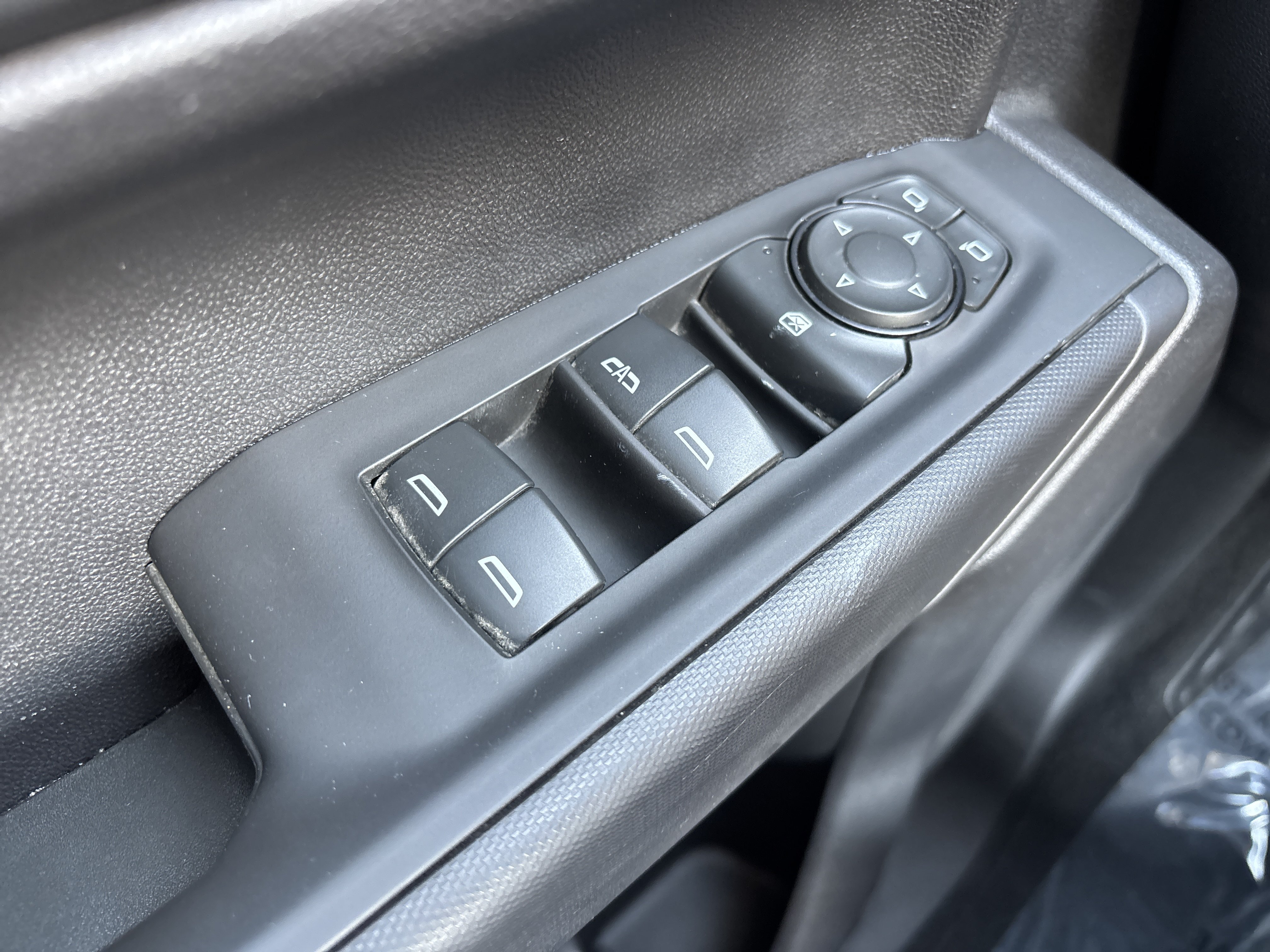 Used 2024 Chevrolet Silverado 1500 Custom AWD/4WD image 27