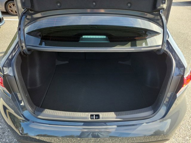 Used 2023 Toyota Corolla LE image 19
