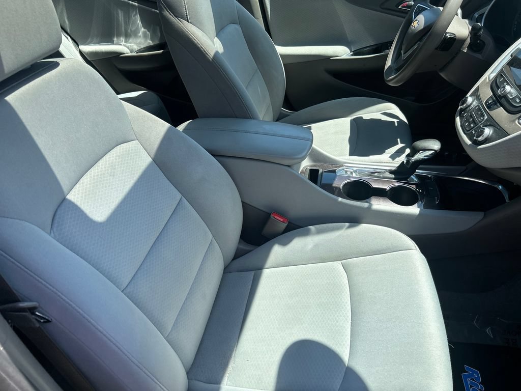 Used 2022 Chevrolet Malibu LT FWD image 13