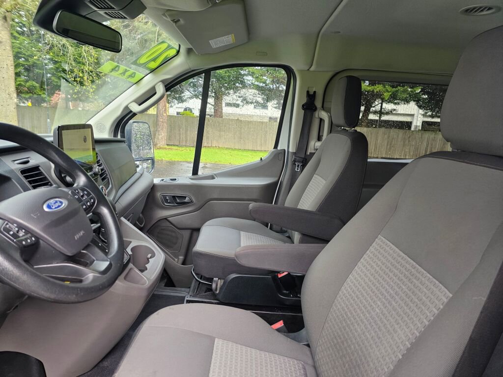 Used 2020 Ford Transit 150 XLT image 21