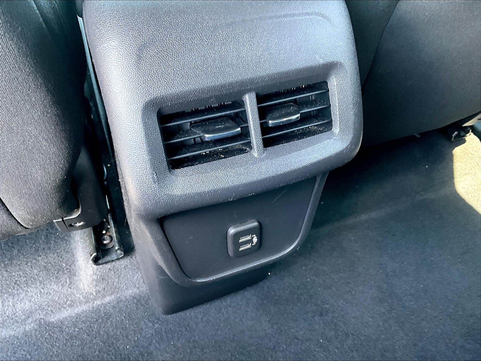 Used 2021 Chevrolet Equinox LS w/ LS Convenience Package FWD image 10