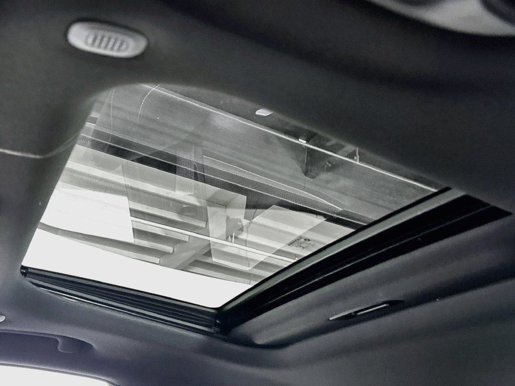 New 2027 Jeep Grand Cherokee Laredo X RWD image 19