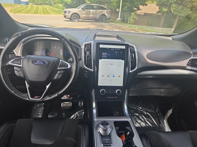 Used 2022 Ford Edge ST w/ Equipment Group 401A AWD/4WD image 19