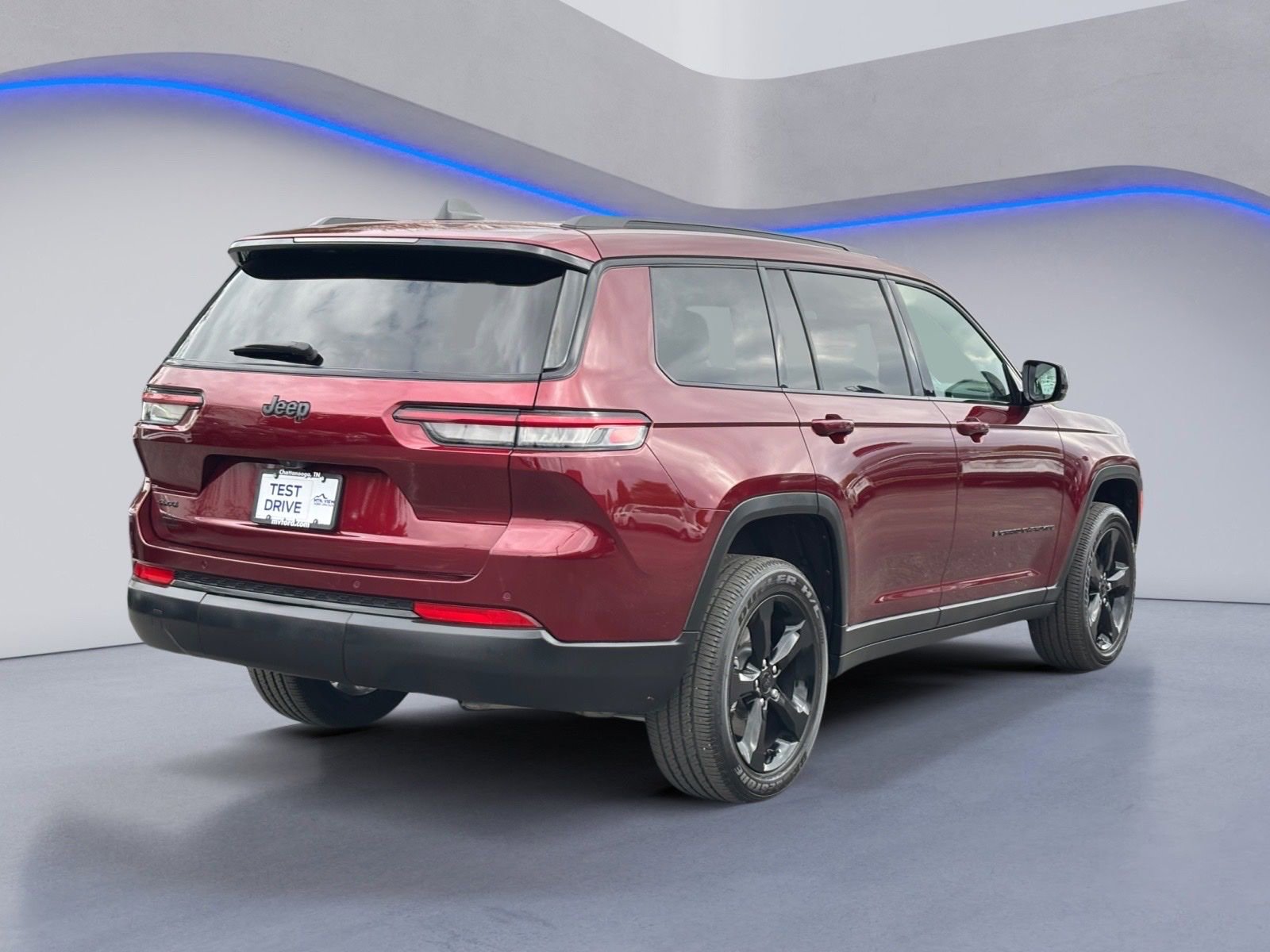 Used 2025 Jeep Grand Cherokee L Altitude AWD/4WD image 13