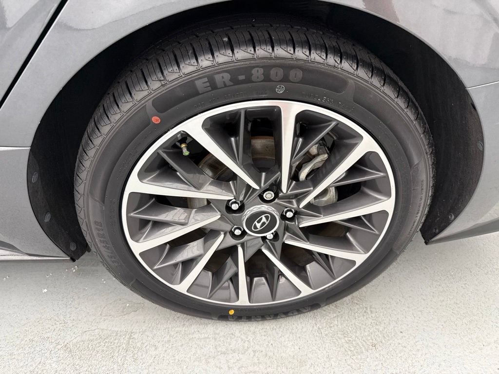 Used 2021 Hyundai Sonata Limited FWD image 6