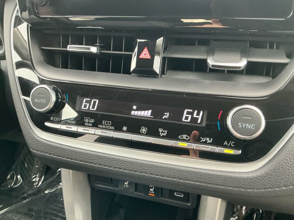 Used 2024 Toyota Corolla Cross XLE image 20