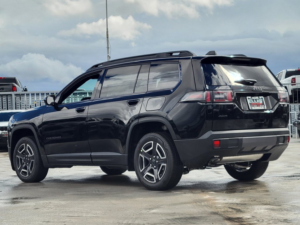 New 2027 Jeep Cherokee Laredo AWD/4WD image 2