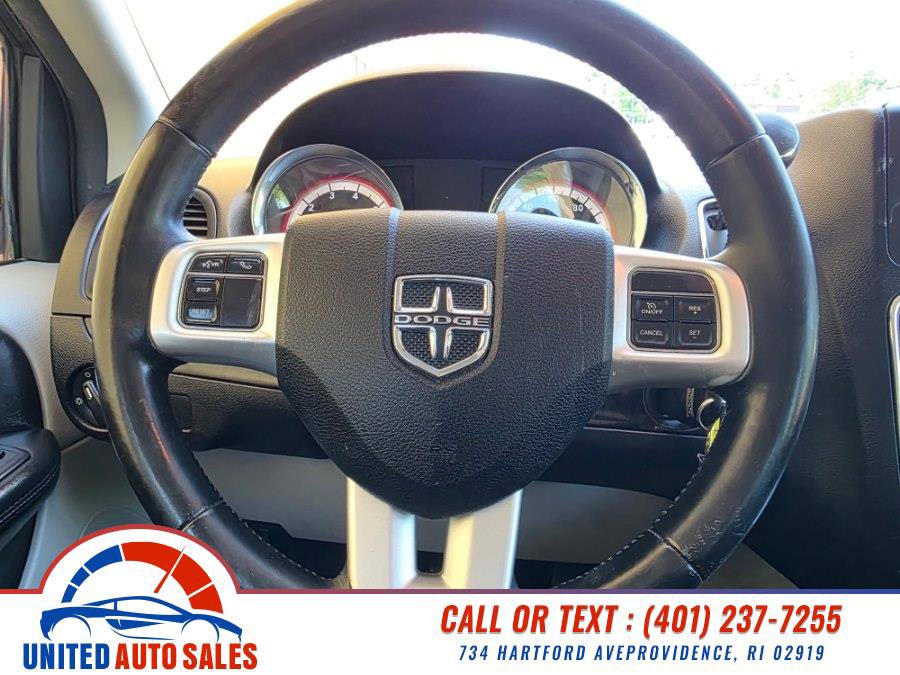 Used 2014 Dodge Grand Caravan American Value Package w/ UConnect Hands-Free Group FWD image 15