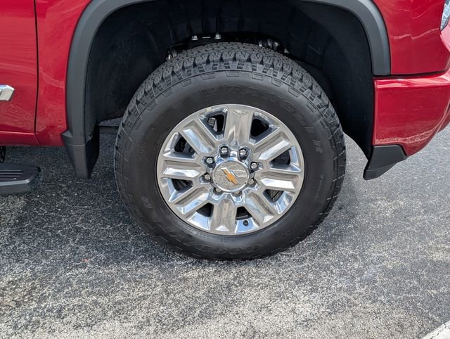 Used 2025 Chevrolet Silverado 2500 High Country w/ Z71 Off-Road Package image 9