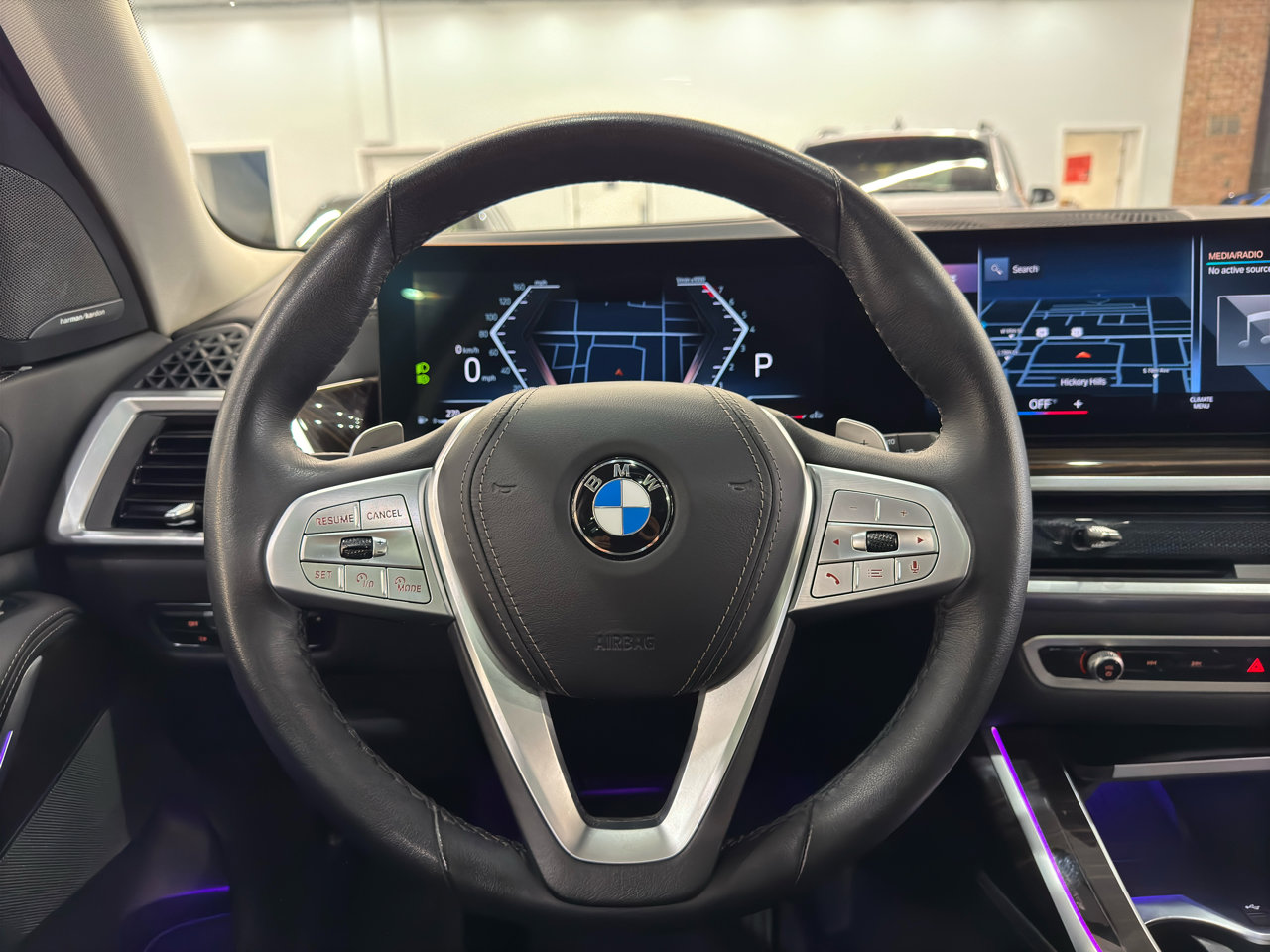 Used 2023 BMW X7 xDrive40i w/ Premium Package image 39