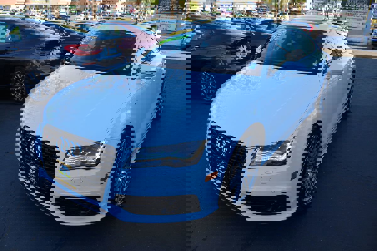 Used 2014 Audi S7 Prestige w/ Driver Assistance Package image 4