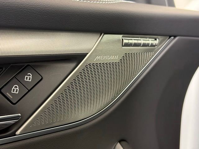 New 2026 Jaguar F-PACE R-Dynamic S image 30