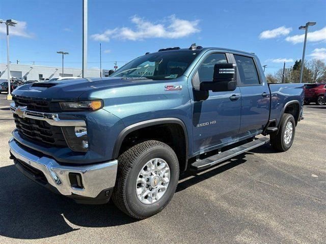 New 2026 Chevrolet Silverado 3500 LT w/ All Star Edition AWD/4WD image 1