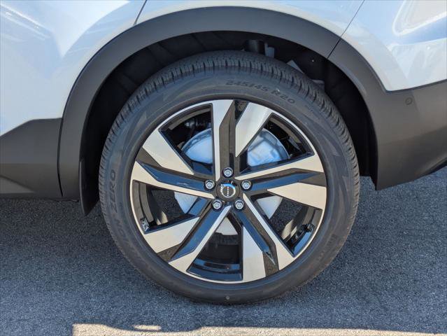 New 2026 Volvo XC40 B5 Ultra w/ Climate Package image 6