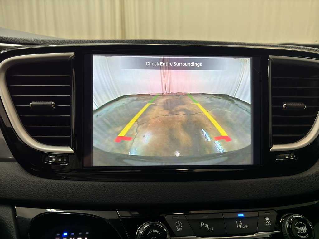 New 2026 Chrysler Voyager LX image 18