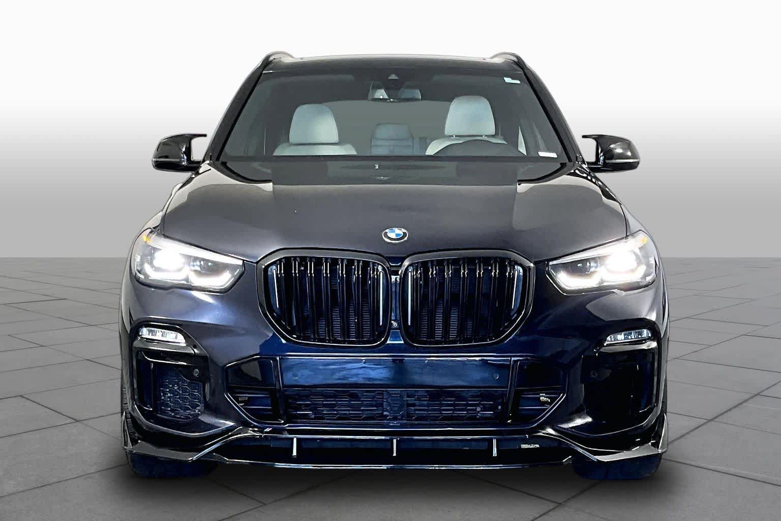 Used 2020 BMW X5 M50i w/ Premium Package AWD/4WD image 4