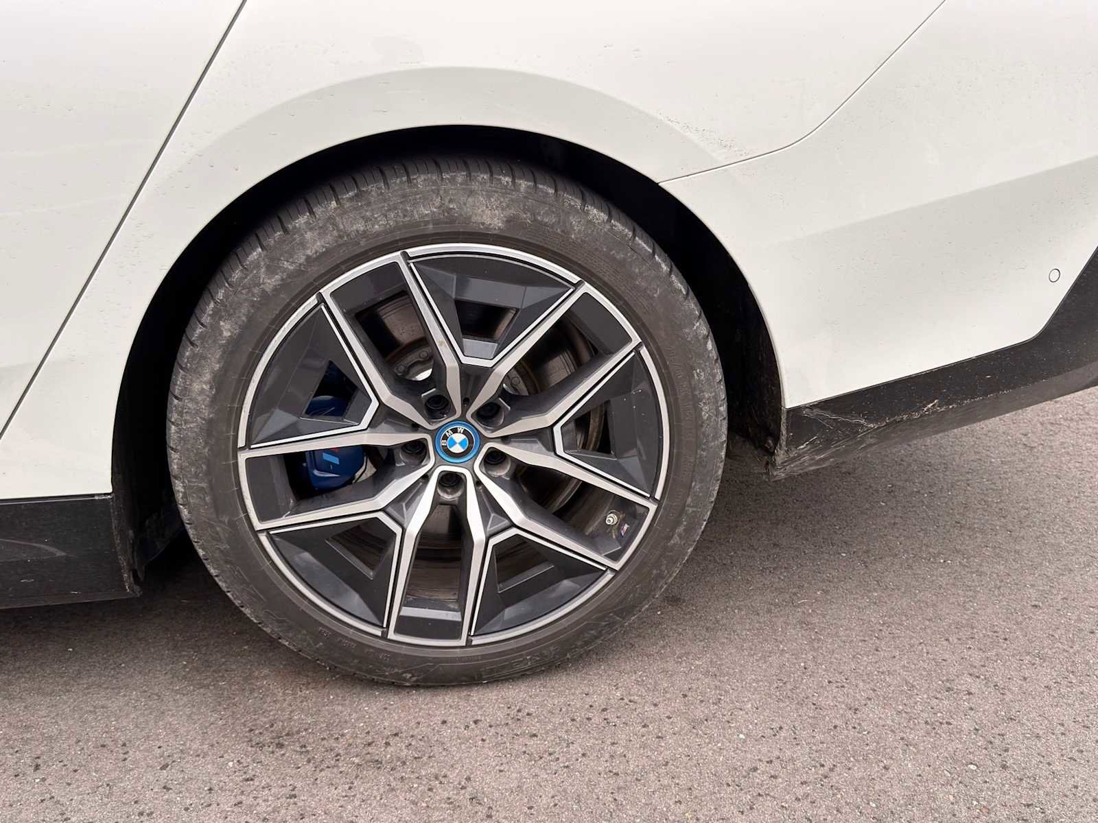 Certified 2024 BMW i5 M60 w/ Premium Package AWD/4WD image 6