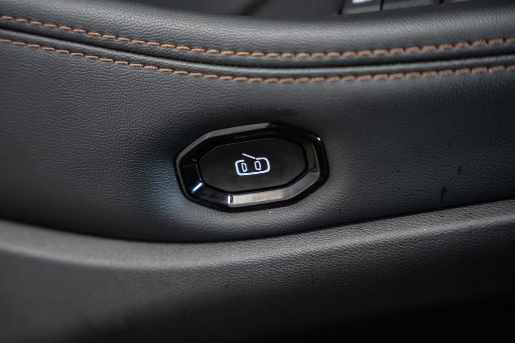 New 2026 Jeep Cherokee Overland w/ Advanced Pro Tech Group image 43