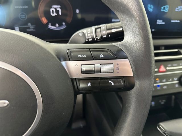 Certified 2025 Hyundai Tucson SE image 16