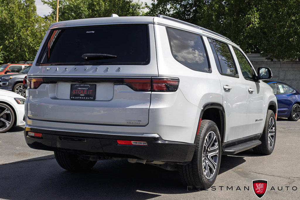 Used 2022 Jeep Wagoneer Series III AWD/4WD image 19