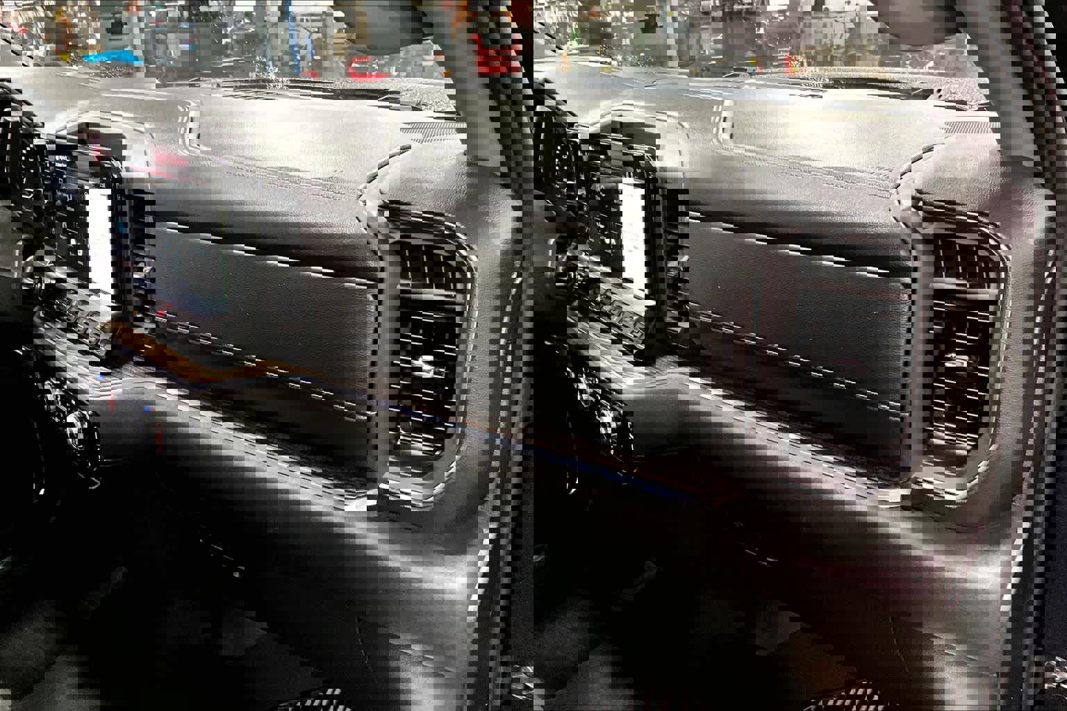 Used 2023 GMC Sierra 1500 Elevation image 16