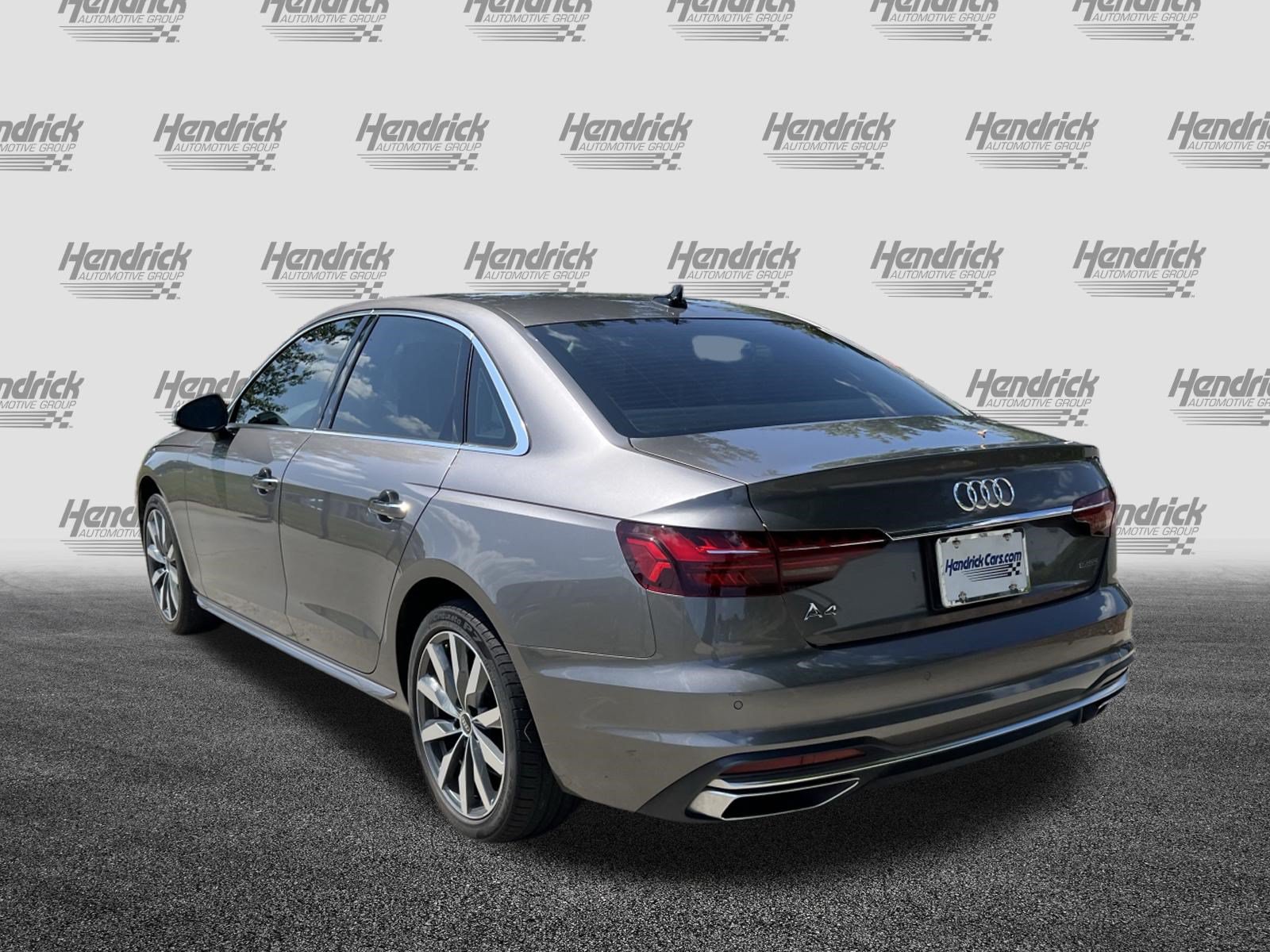 Used 2022 Audi A4 2.0T Premium w/ Convenience Package AWD/4WD image 8