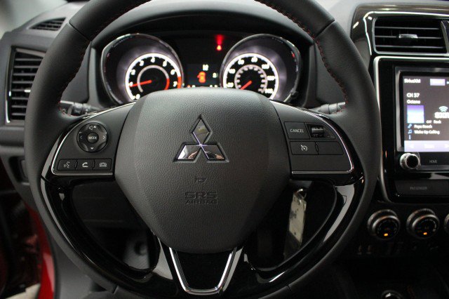 New 2026 Mitsubishi Outlander Sport LE AWD/4WD image 8