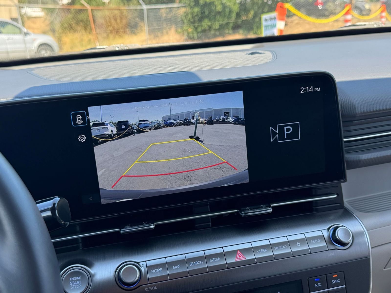 Used 2025 Hyundai Kona SEL image 24