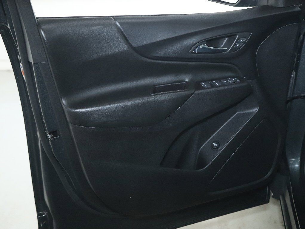 Used 2020 Chevrolet Equinox LT w/ Driver Convenience Package AWD/4WD image 15