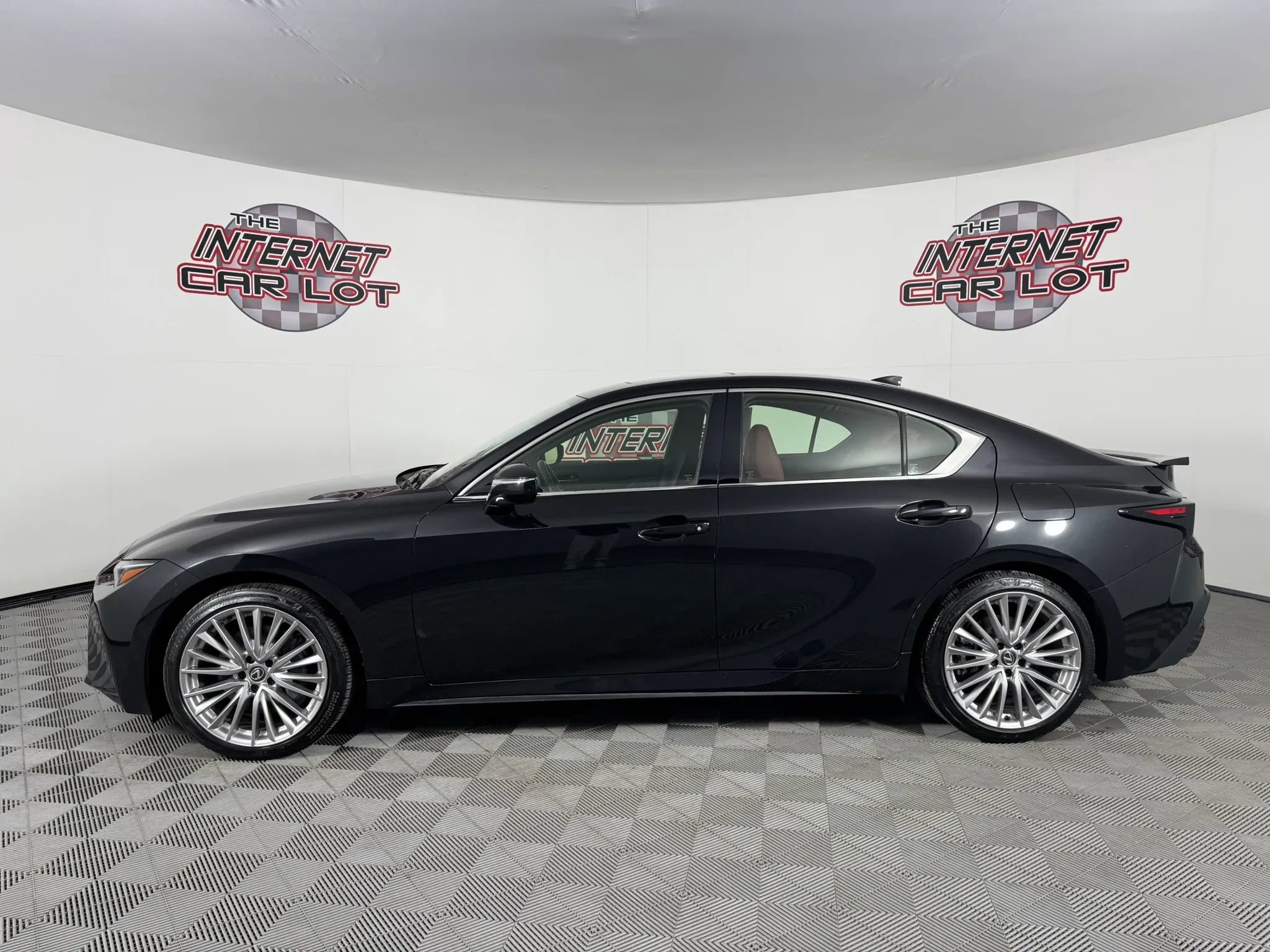 Used 2023 Lexus IS 300 AWD w/ Premium Package image 4