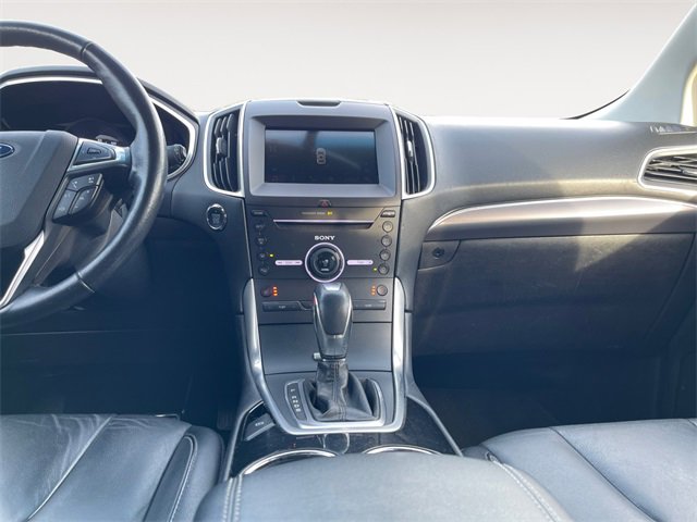 Used 2016 Ford Edge Titanium w/ Technology Package image 11