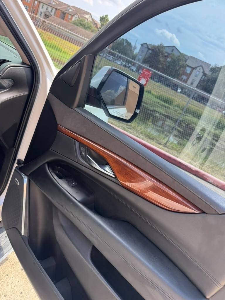 Used 2016 Cadillac Escalade Premium AWD/4WD image 16