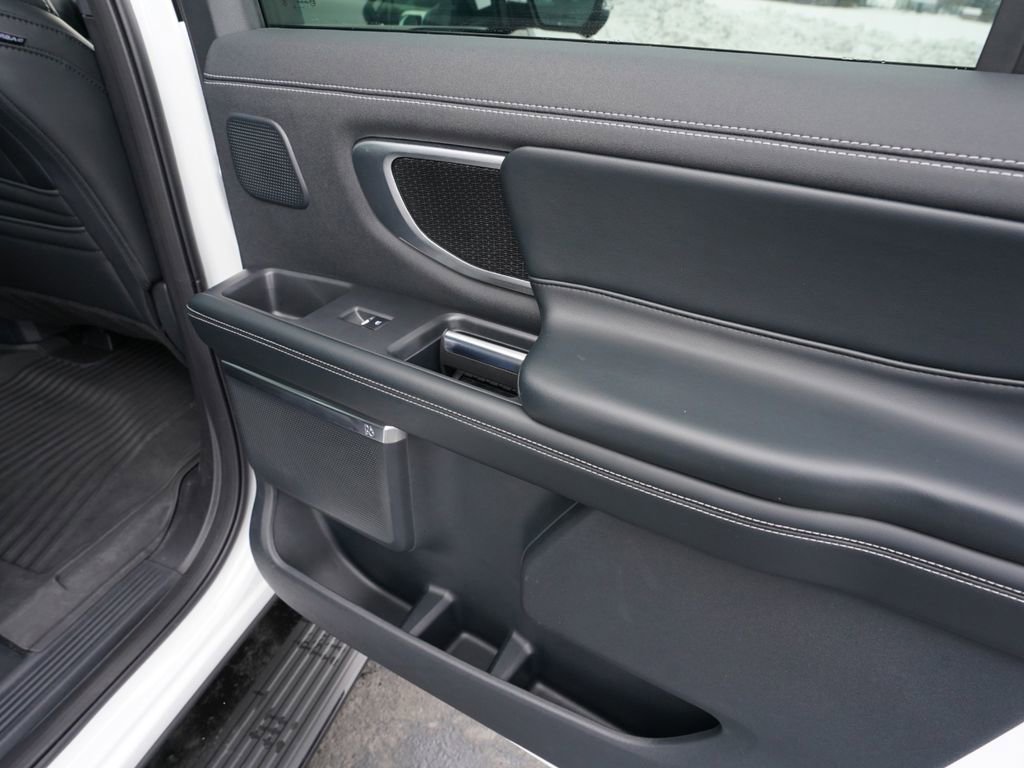 New 2025 Ford Expedition Max Platinum w/ Stealth Performance Package image 24